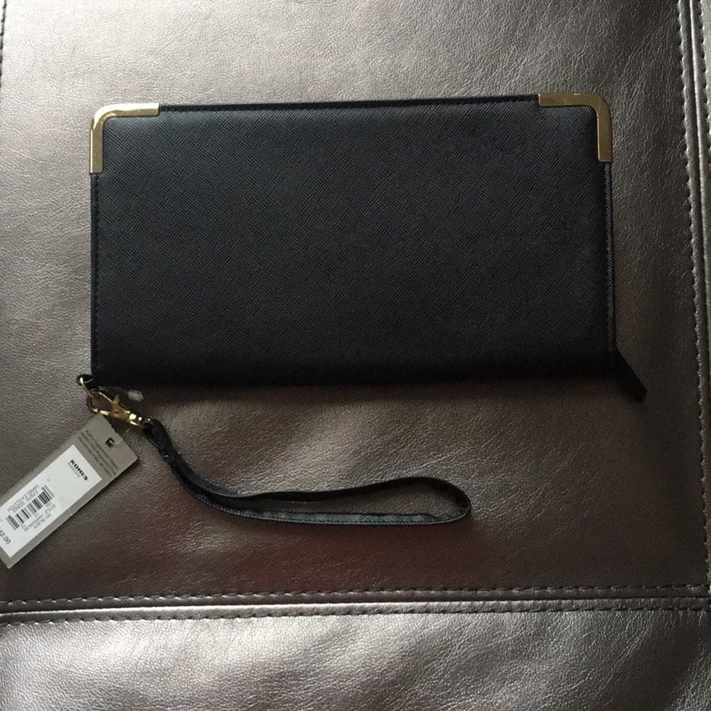 Apt. 9 Wallet/Wristlet/Clutch